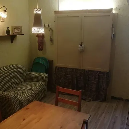 Casetta Nel Centro Di San Valentino Apartment