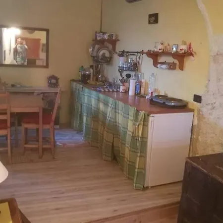 Casetta Nel Centro Di San Valentino * San Valentino in Abruzzo Citeriore