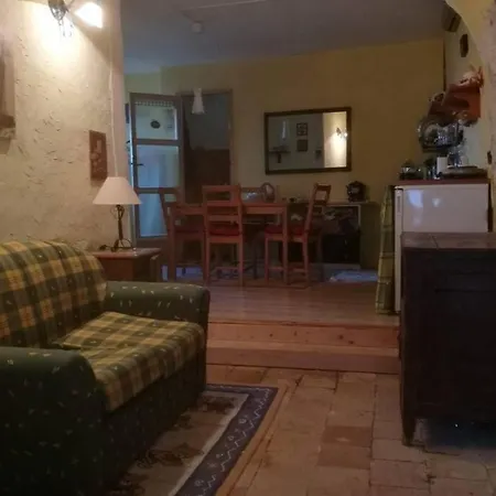 Apartment Casetta Nel Centro Di San Valentino *